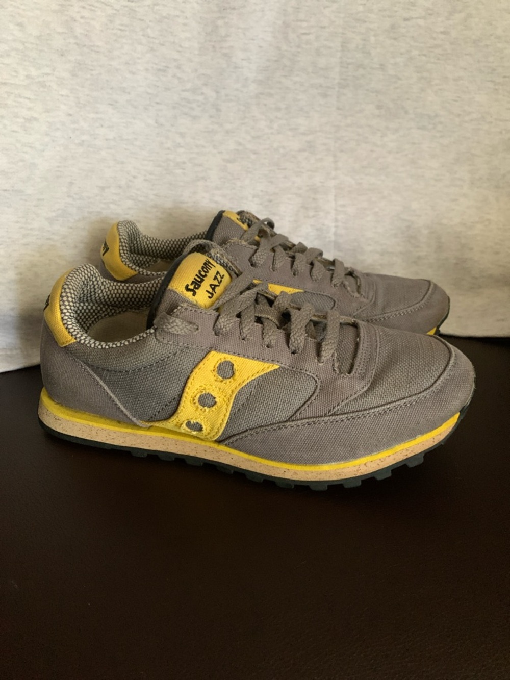 Saucony Jazz Women’s Grey and Yellow Casual Sneakers